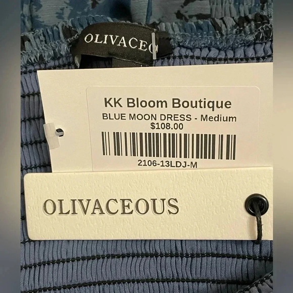 Olivaceous NWT‎ Smocked Print Mini Boutique Dress medium - Picture 8 of 9